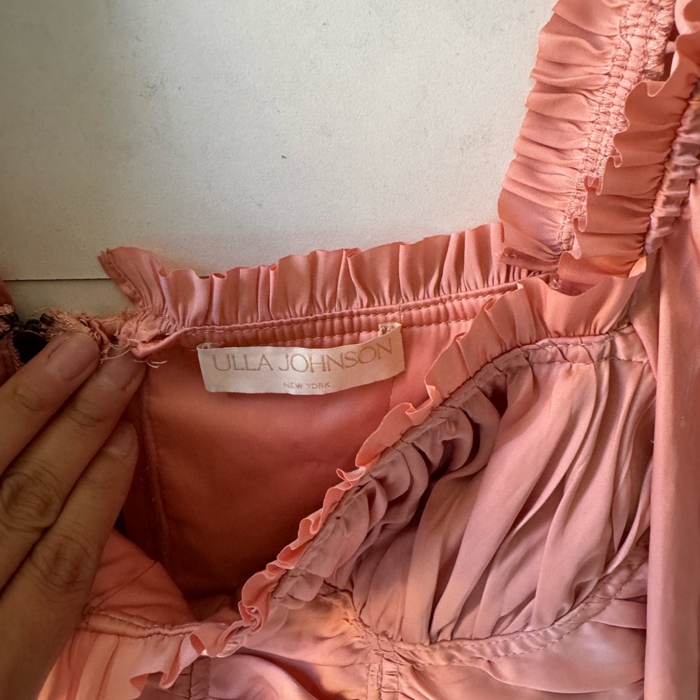 Elegant Peach Ruched Top - Picture 3 of 6